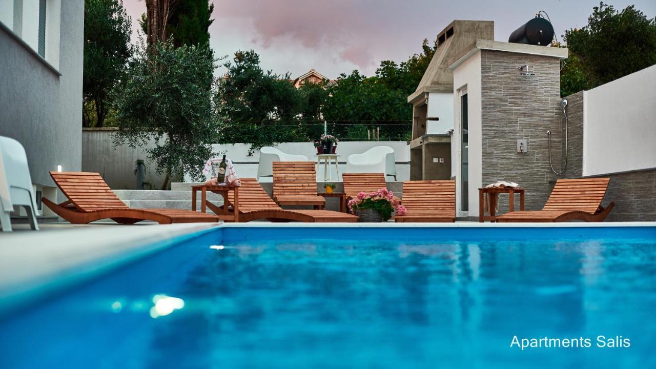 Salis Apartments Vrsi Buitenkant foto