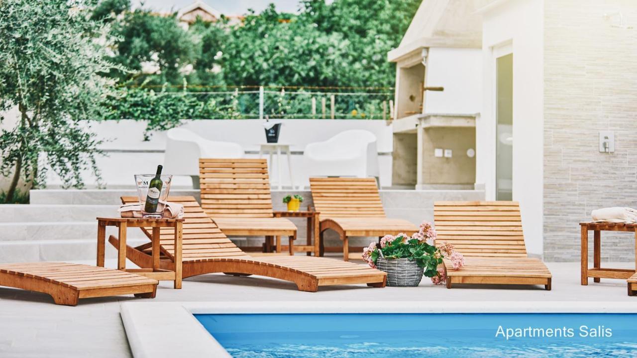 Salis Apartments Vrsi Buitenkant foto