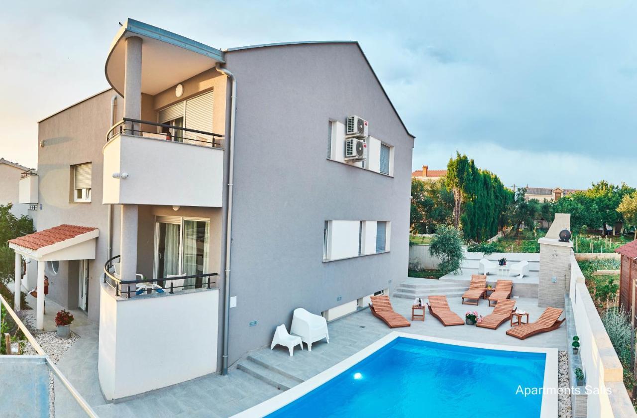 Salis Apartments Vrsi Buitenkant foto