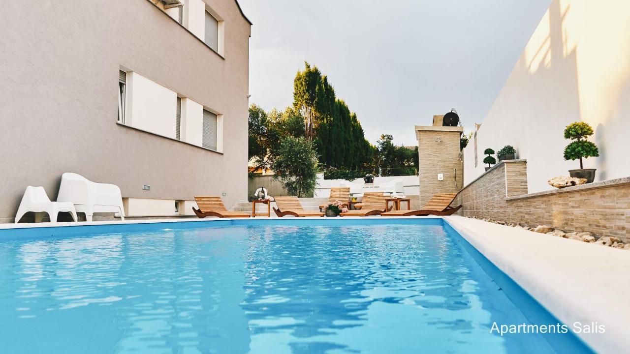 Salis Apartments Vrsi Buitenkant foto