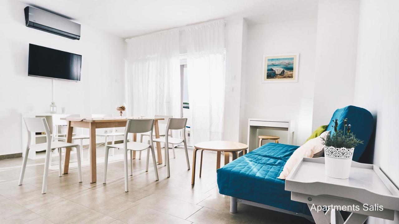 Salis Apartments Vrsi Buitenkant foto